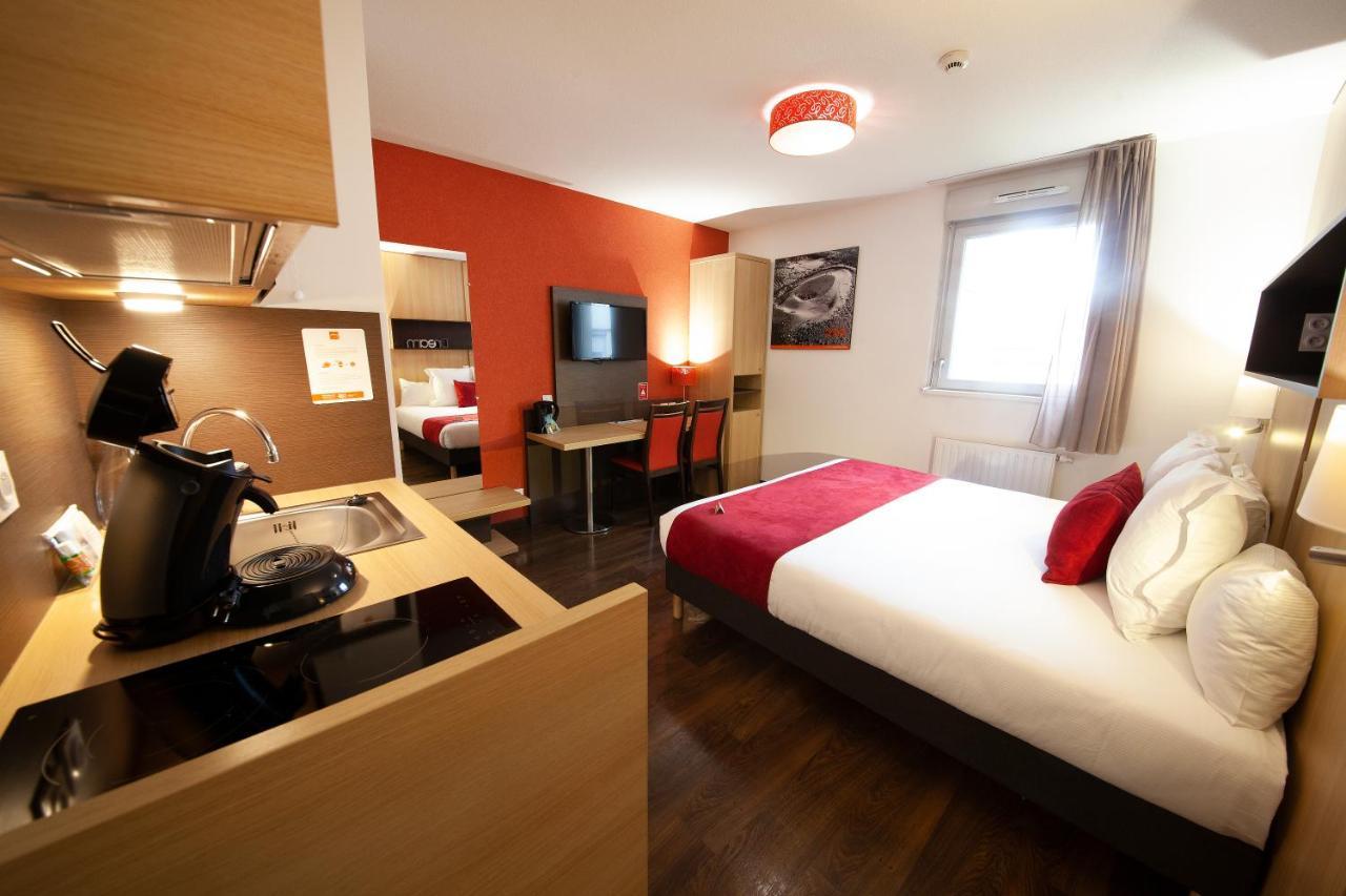 Apparthotel Privilodges Carre De Jaude Clermont-Ferrand Bagian luar foto