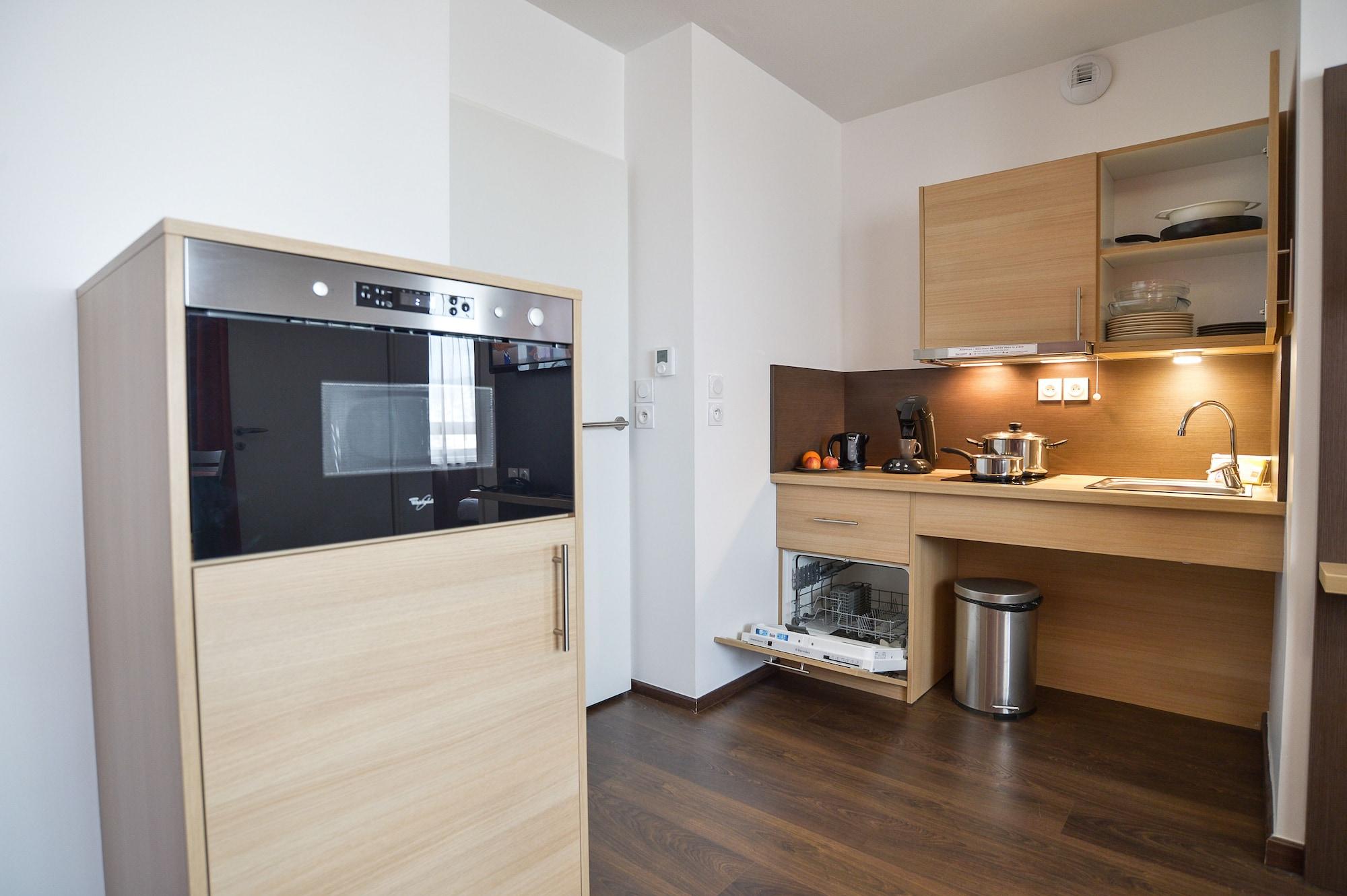Apparthotel Privilodges Carre De Jaude Clermont-Ferrand Bagian luar foto
