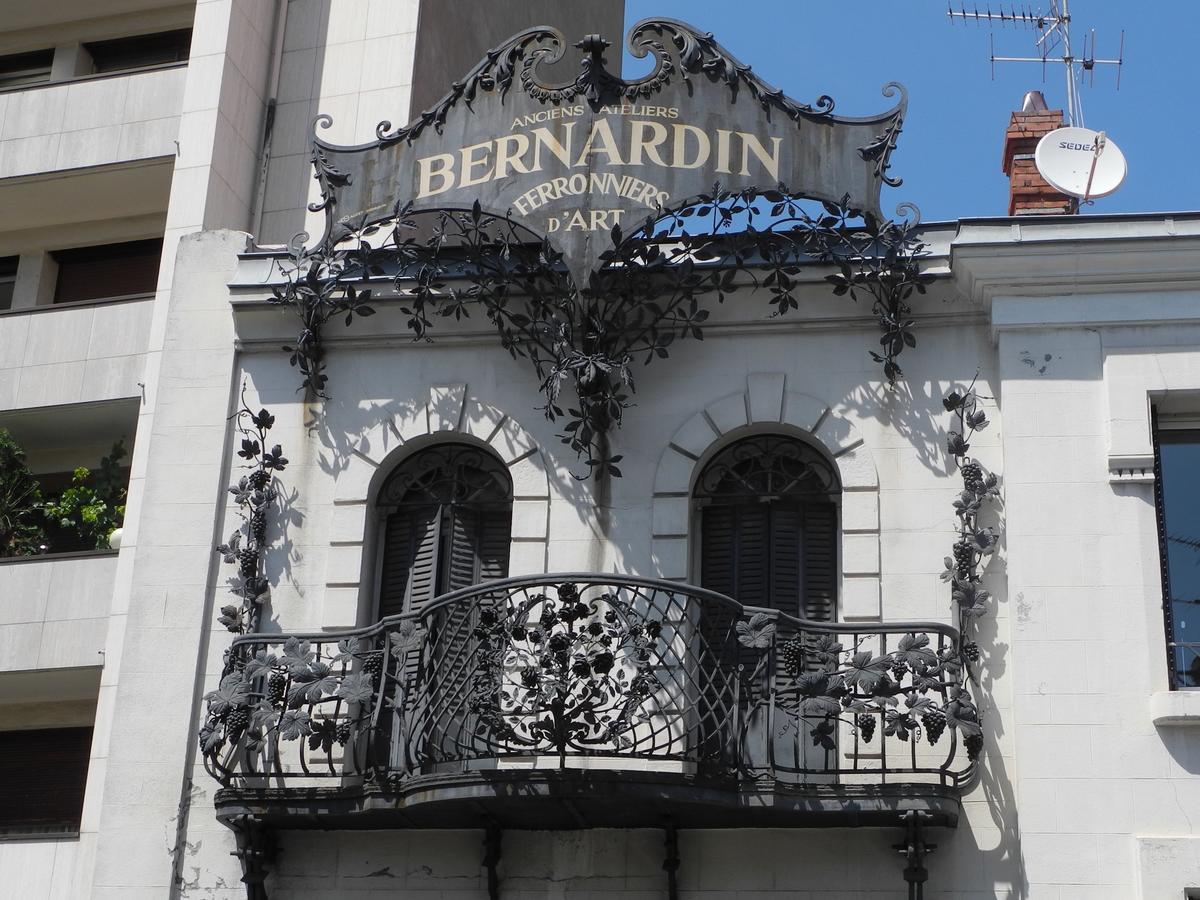 Apparthotel Privilodges Carre De Jaude Clermont-Ferrand Bagian luar foto