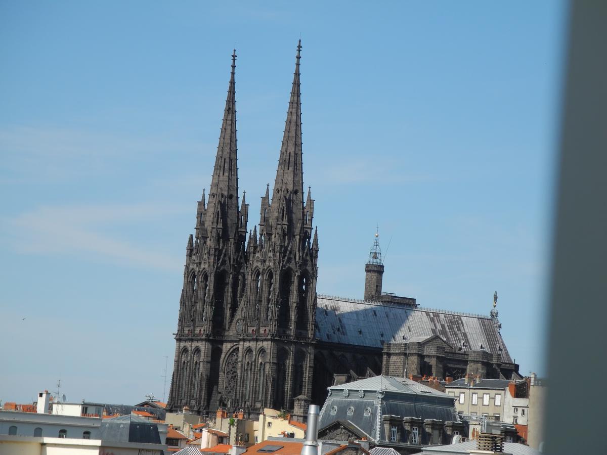 Apparthotel Privilodges Carre De Jaude Clermont-Ferrand Bagian luar foto