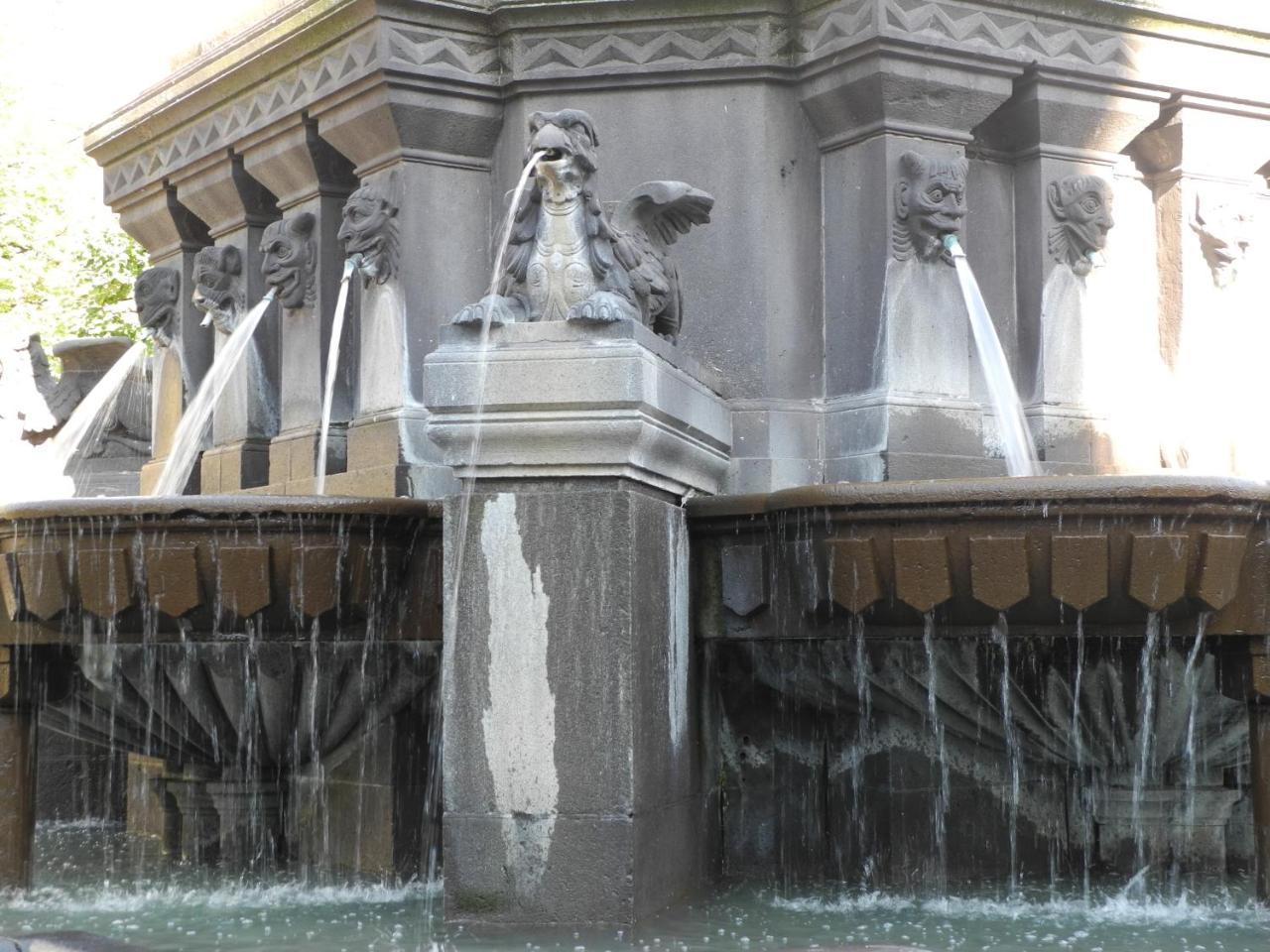 Apparthotel Privilodges Carre De Jaude Clermont-Ferrand Bagian luar foto