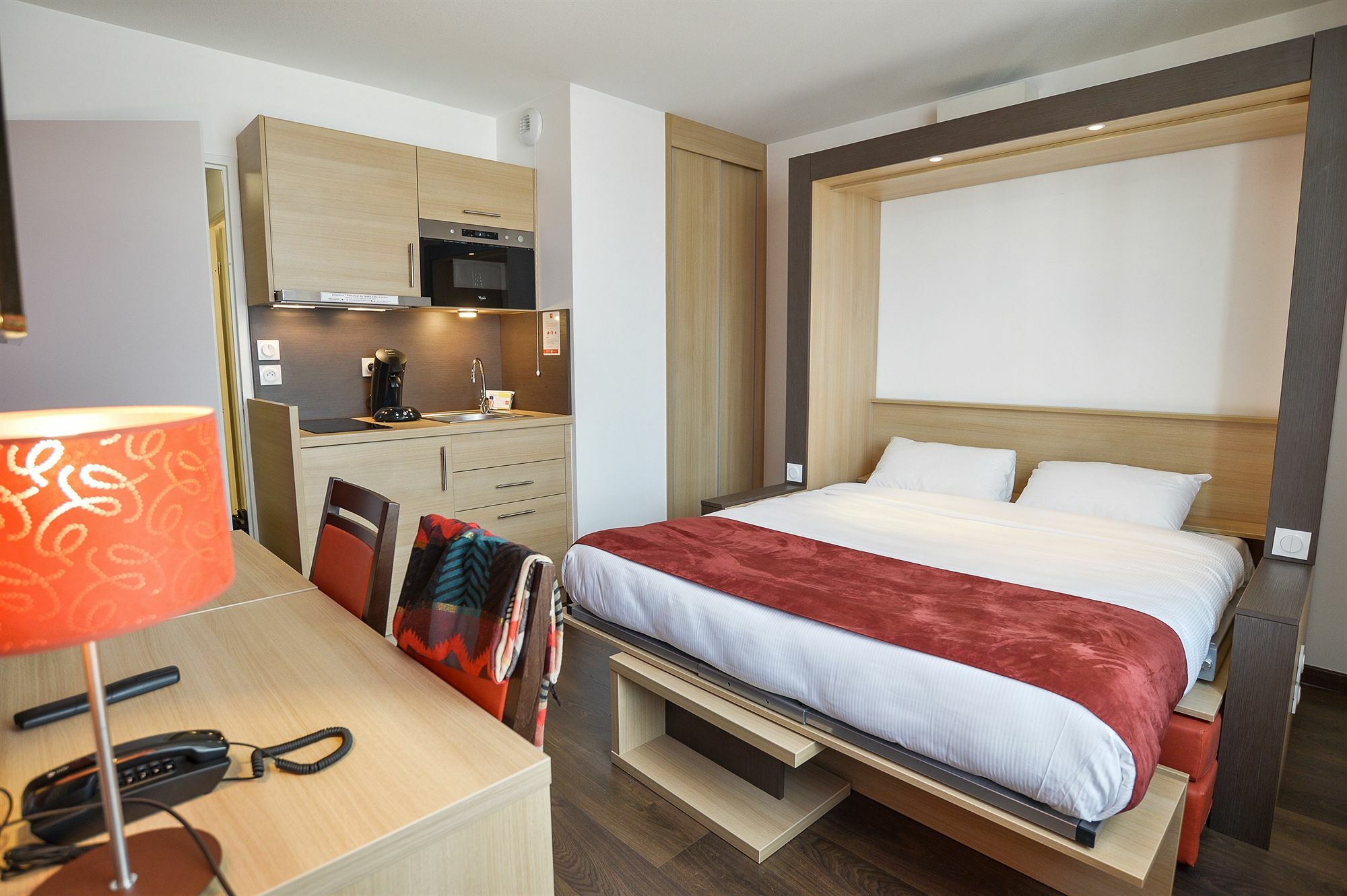 Apparthotel Privilodges Carre De Jaude Clermont-Ferrand Bagian luar foto