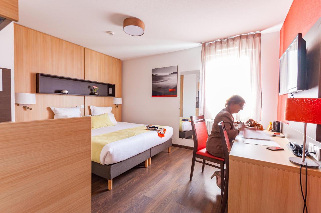 Apparthotel Privilodges Carre De Jaude Clermont-Ferrand Bagian luar foto